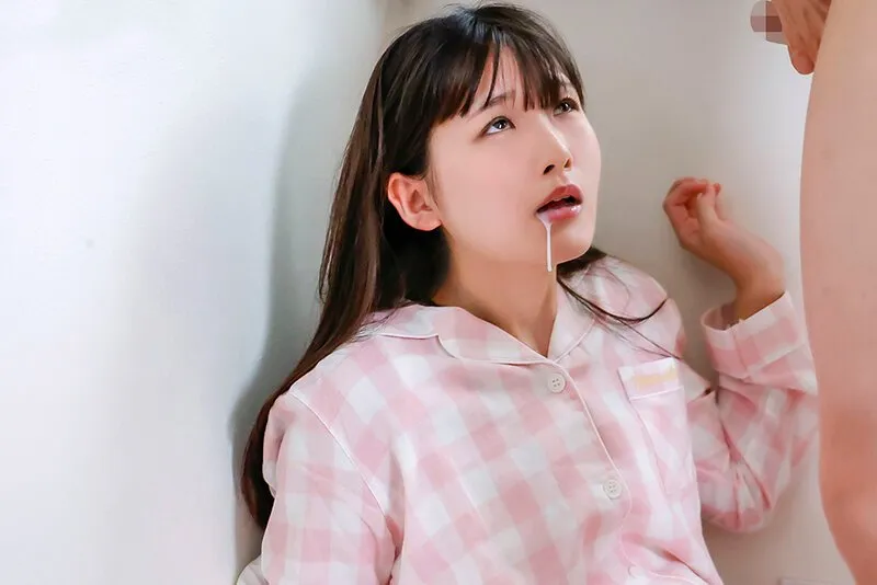 Anh trai ghen khi em gái có gấu nên luôn bắt em ấy làm tình